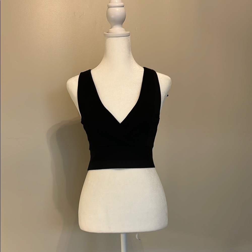 NWT-Guess Black Fitted Crop Tank Top